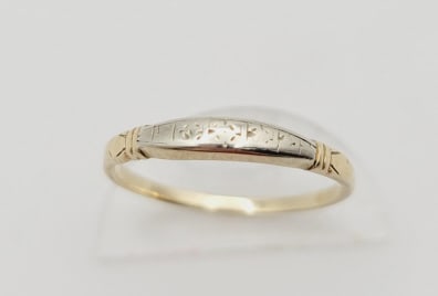 Vintage JB Signed 14K Gold Etched Ring Ring Weighs 1.1 Grams Size 5