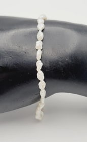 Vintage 14k Gold Clasp Freshwater Pearl Bracelet Bracelet Measures 7"