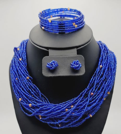 Vintage Cobalt Blue Glass Seed Bead Jewelry Set Necklace Measures 23"  Bracelet Measures 5" (1 of 12)