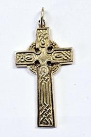 14K Gorham Engraved Celtic Cross Cross weighs 13.1