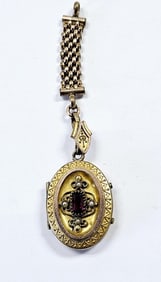 Victorian Gold Filled Mourning Locket Hair & Photo Locket weighs 12.9