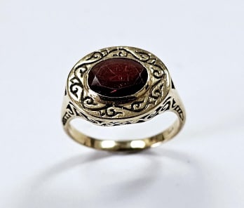 Antique 14K Yellow Gold Oval Garnet Ring Ring weighs 3.1 (1 of 11)