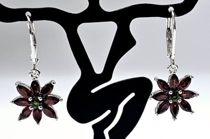 Sterling Silver Garnet & Peridot Earrings Earrings weigh 5.0 Grams