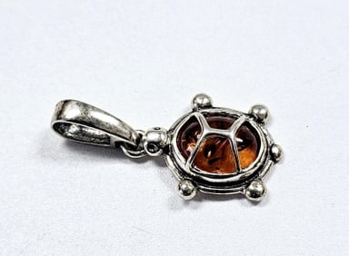 Sterling Silver Baltic Amber Turtle Charm Charm weighs 1.7 Grams