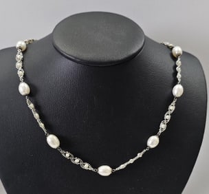 Sterling Silver Cultured Pearl Necklace Necklace weighs 18.3 Grams Measures 18"