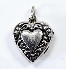 Sterling Silver Vintage Heart Locket Charm weighs 2.3 Grams