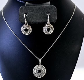 Sterling Silver Onyx Earrings and Necklace Set weighs 6.3 Grams Necklace measures 18"
