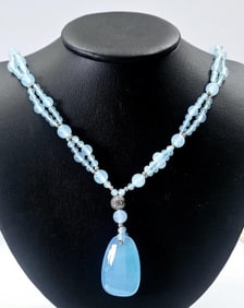 Blue Chalcedony 925 Sterling Necklace Necklace weighs 42 TGW Marked FP 925 Necklace is 23"