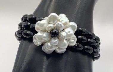 Ross-Simons Pearl & Onyx 925 Sterling Bracelet Bracelet is 7" Bracelet weighs 42 TGW