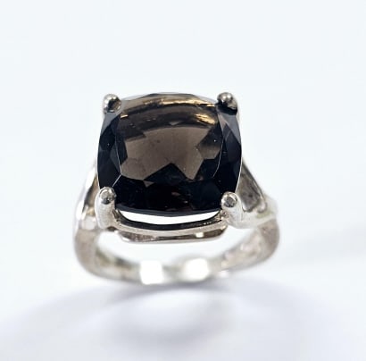 925 Sterling Smokey Topaz Ring Ring weighs 6.8 TGW Size 7.5 (1 of 8)