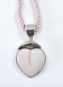 Jay King DTR Sterling Pink Rose Quartz Necklace Necklace weighs 30.3