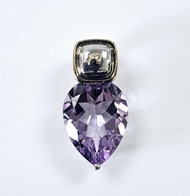 925 Sterling Amethyst Teardrop Pendant Pendant weighs 7.7 TGW