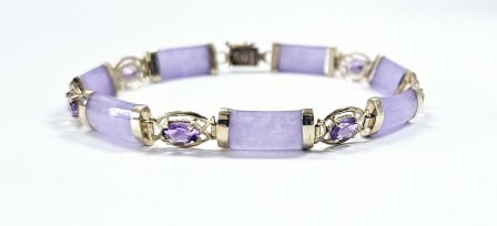 14K Yellow Gold Lavender Jade & Amethyst Bracelet Bracelet is 7" & weighs 9.4 TGW