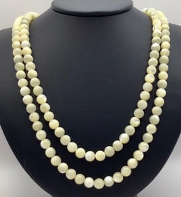 Vintage Mother-Of-Pearl 2 Stand Necklace Sterling Clasp Necklace is 22" & weighs 108.2 TGW.