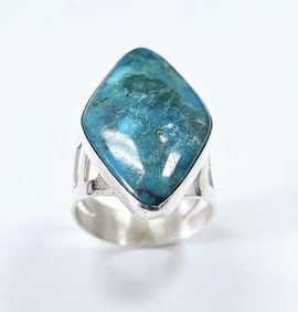 925 Sterling DTR Jay King Blue Apatite Ring Size 9.5 Ring weighs 9.5 TGW