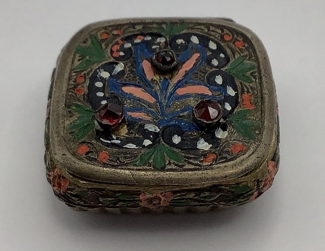 Antique Micro Mosaic Trinket Pill Box 900 Silver Marked 900  Weighs 15.9 TGW (1 of 10)