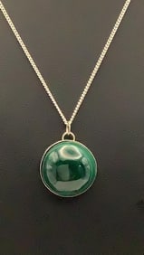 925 Sterling Round Malachite Pendant Necklace Necklace is 17" & weighs 11.1 TGW