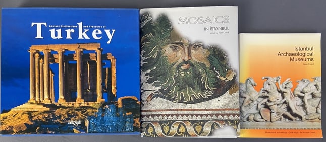 Turkey History & Art Books Set of Three Istanbul Archaeological Museums by Alpay Pasinli, published