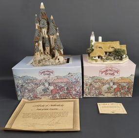 David Winter Cottage Figurines Boxes & COAs Orchard Cottage & Fairytale Castle