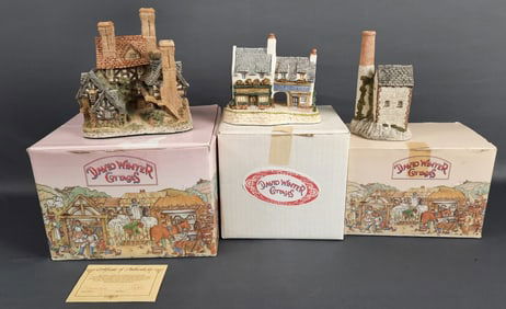 David Winter Cottage Figurines & Boxes Hertford Court Fogartys & Cornish Tin Mine