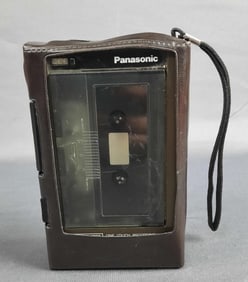 Panasonic Cassette Tape Recorder RQ335 Measures 4x1x6. Powers on. Please see images for details