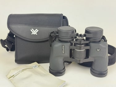 Vortex Raptor 10x32 Binoculars W/ Case Includes all lens caps and straps. 6 x 6 x 2.5 inches case