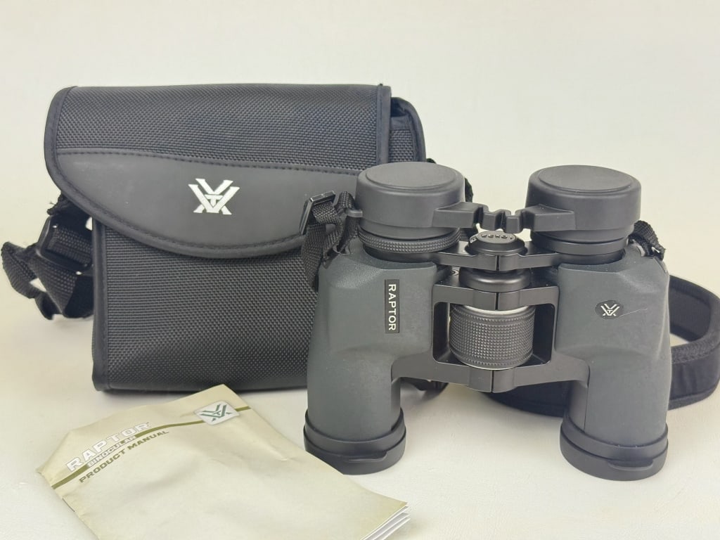 Vortex Raptor 10x32 Binoculars W/ Case Includes all lens caps and straps. 6 x 6 x 2.5 inches case (1 of 4)