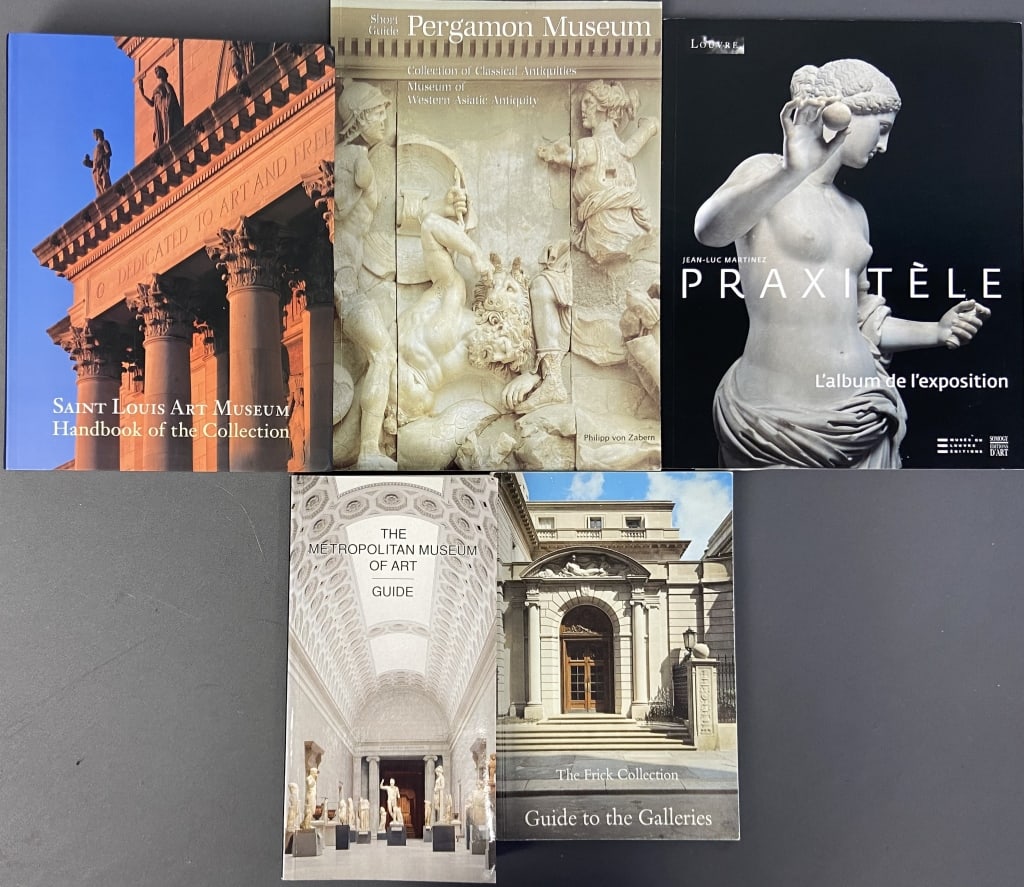 Art Museum Guide Books Set of five art museum (1 of 17)