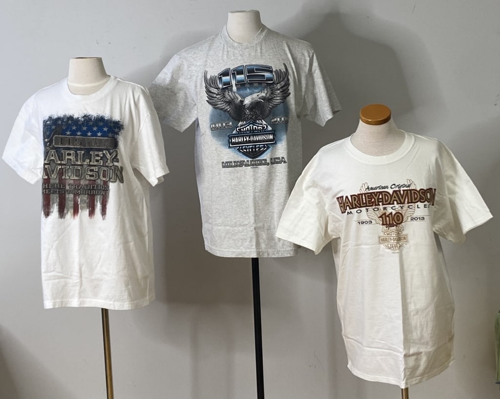 Anniversary Harley Davidson T Shirts Size Large One grey and two white Harley Davidson T shirts from (1 of 11)