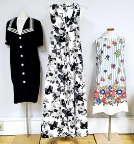 Vintage Dresses Lot of Three Cute vintage house dress that zips halfway down the front. Sleeveless