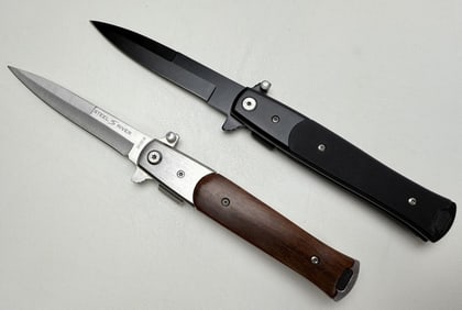 Pair Steel River Knives Stiletto One wooden handle one black. Blades are 4 inches. Handles 4.75