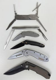 Pocket Knife Lot 6 knives Blades range between 2.5 and 3.5 inches. Handles approximately 3 to 4.5