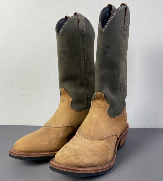 Vintage Chippewa Leather Cowboy Boots 7 1/2 Size 7 1/2 men's leather cowboy boots, 2 tone, stamped (1 of 5)
