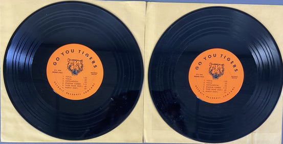 Detroit Tigers Baseball Vinyl Records Two copies of Go Tigers! M8MF-7951 by the Detroit Baseball