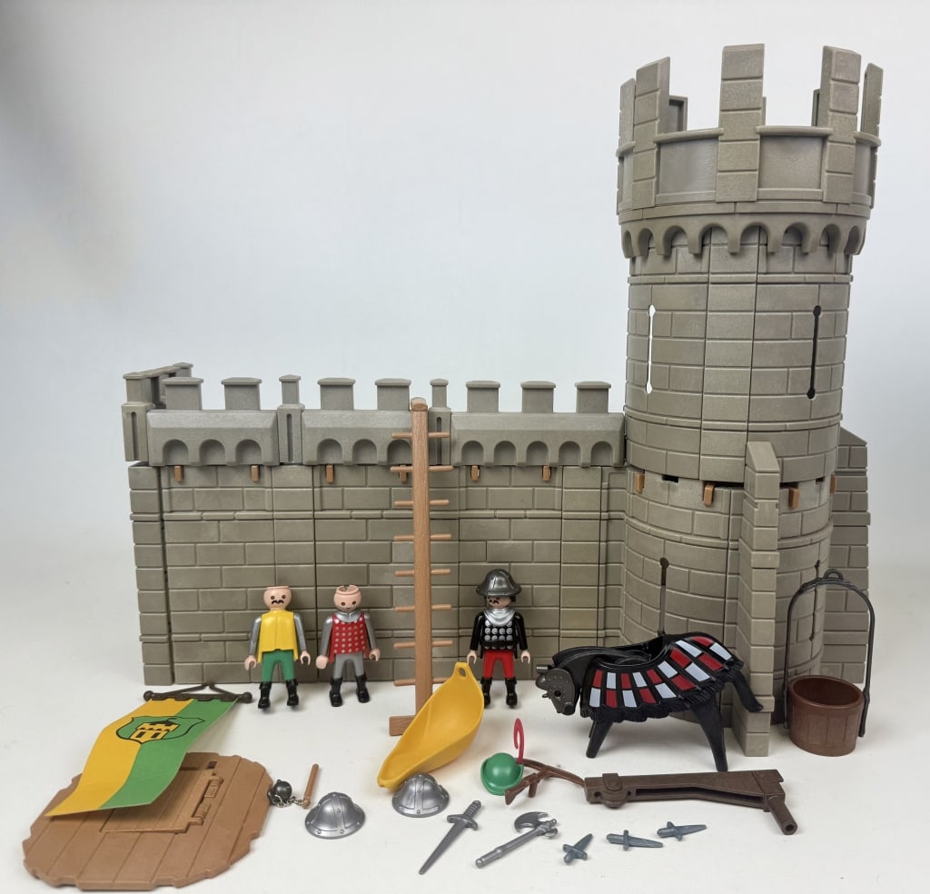 Vintage Playmobil 3888 Castle Defenders Incomplete. See photos for what is included. Measures: Incomplete. See photos for what is included. Measures approximately 19 x 12 x 15 inches.
