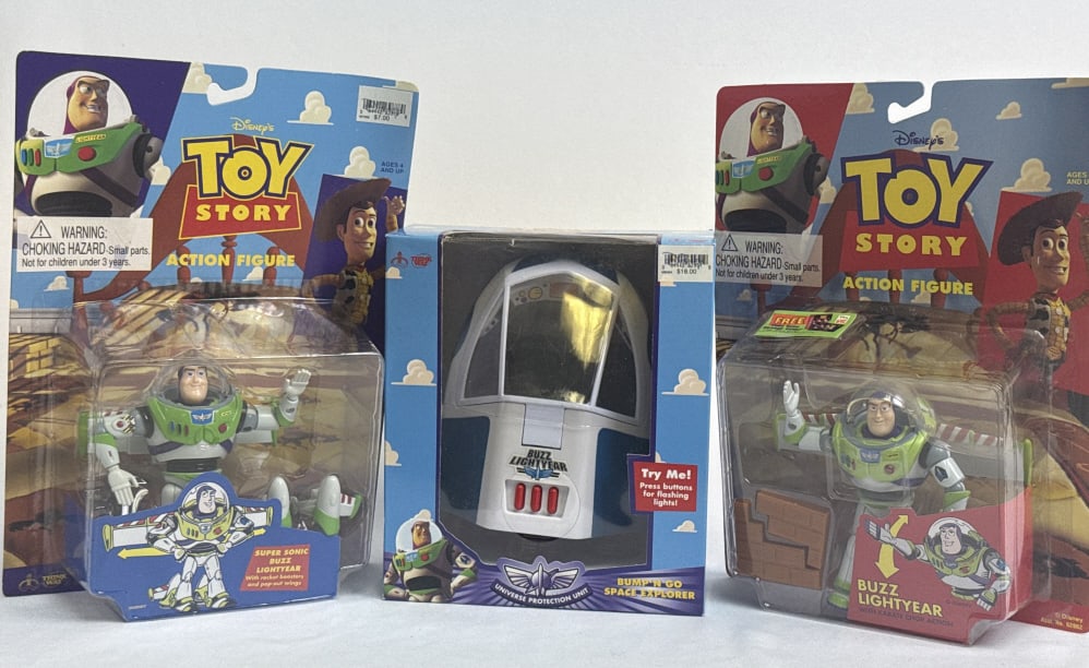 Vintage Toy Story Buzz Lightyear Action Figure Lot 2 figures on card and Bump’N Go Space Explorer (1 of 7)