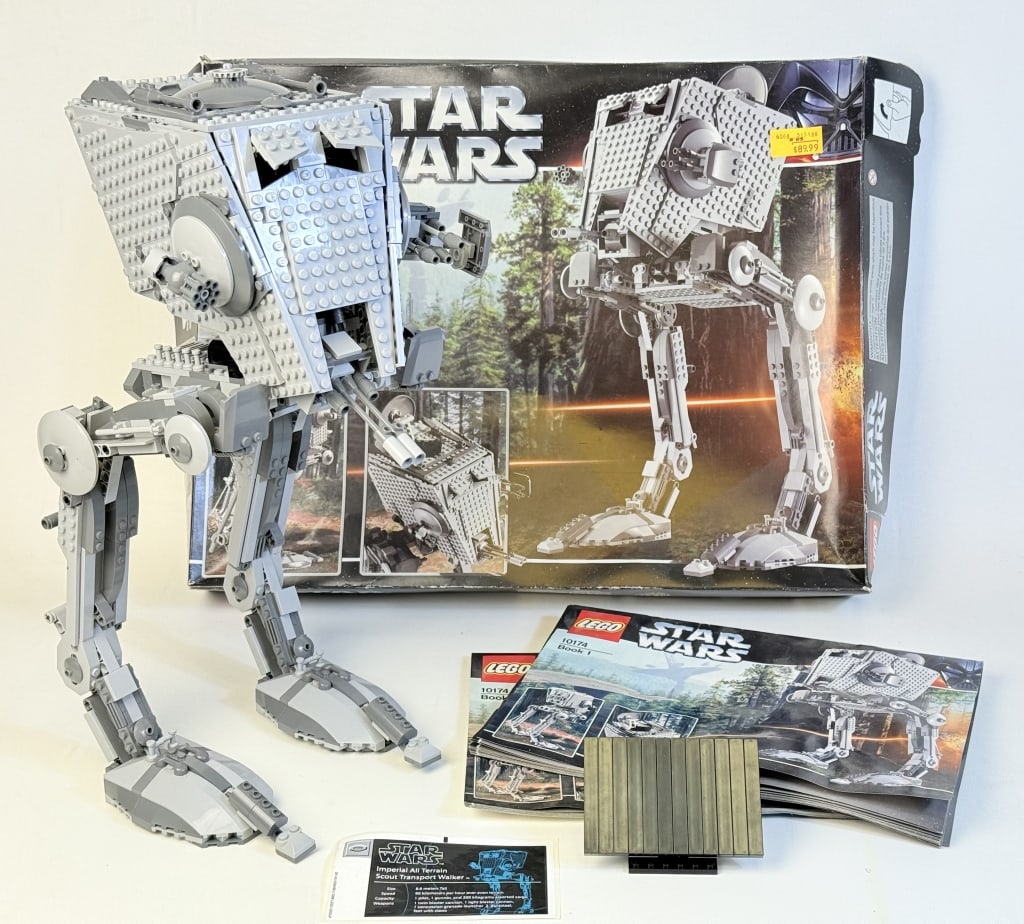 Lego 10174 Ultimate Collectors AT-ST UCS 2006 with box and instructions. Estimate 95-99% complete. (1 of 8)