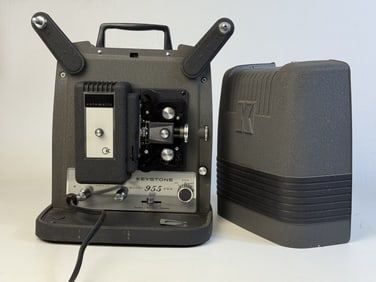 Vintage Keystone Model 955 8mm Film Projector Lamp lights and motor turns on otherwise untested. 9 x