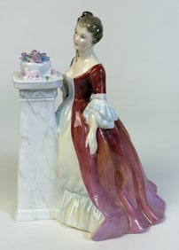Royal Doulton Figurine HN2212 Rendezvous 8 inches tall 6 inches wide. Good condition free from