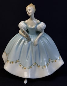 Royal Doulton Figurine HN 2803 First Dance 7 inches tall by 8 inches wide. Free of chips and cracks.