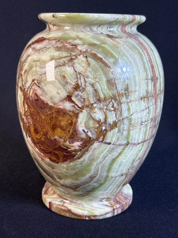 Alabaster Marble Onyx Carved Vase 9 inches tall. 6 inches wide. Excellent condition free from: 9 inches tall. 6 inches wide. Excellent condition free from damage.