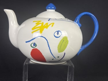 Picasso Living Teapot The Washerwoman 1962 Masterpiece Editions Ltd. 1996. Excellent condition free