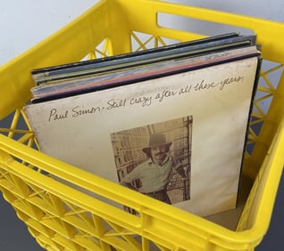 Mystery Lot Vinyl Records Paul Simon, Kansas Nineteen vinyl records including albums by Paul Simon,
