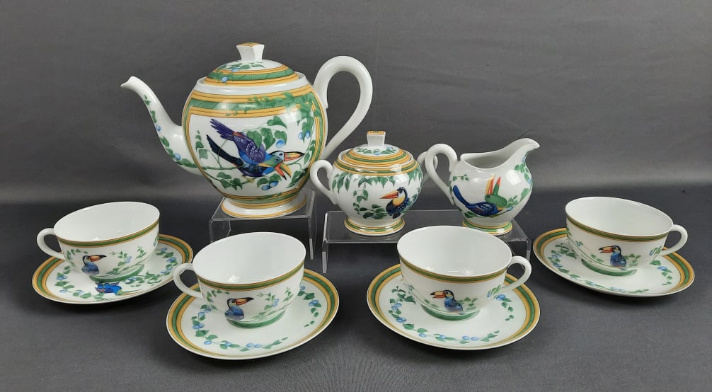 Hermes Toucans Tea Set for 4 Teapot measures 5.5 x 6 inches (1 of 20)