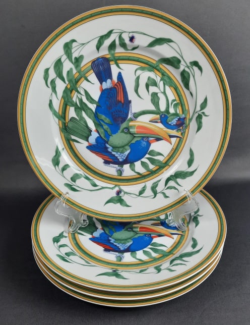 4 Hermes Toucans Dinner Plates Plates measure 10.5 inches. Utensil marks present, some small areas (1 of 12)