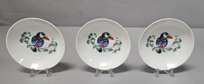 Hermes Toucans Soy Sauce Dishes Measures 4 x 1 inch tall. No chips, cracks or damage.