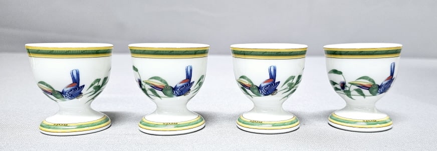 4 Hermes Toucans Single Egg Cups Holders Each one measures 2 inches tall. No chips, cracks or: Each one measures 2 inches tall. No chips, cracks or damage.