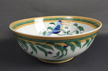 Hermes Toucans Round Salad Serving Bowl 9 x 4 inches tall. Utensil marks present. No chips or