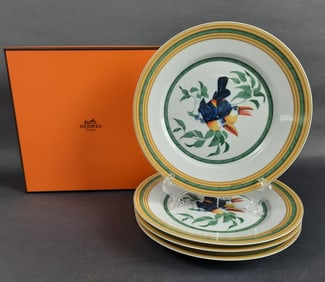 Hermes Toucans Salad Plates & Box 7.5 inches. Few utensil marks. No chips or cracks.