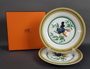 Hermes Toucans Salad Plates & Box 7.5 inches. Some small utensil marks. No chips or cracks.